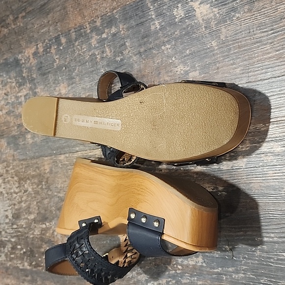 Tommy Hilfiger platform sandals black size 7 1/2 - Picture 3 of 6